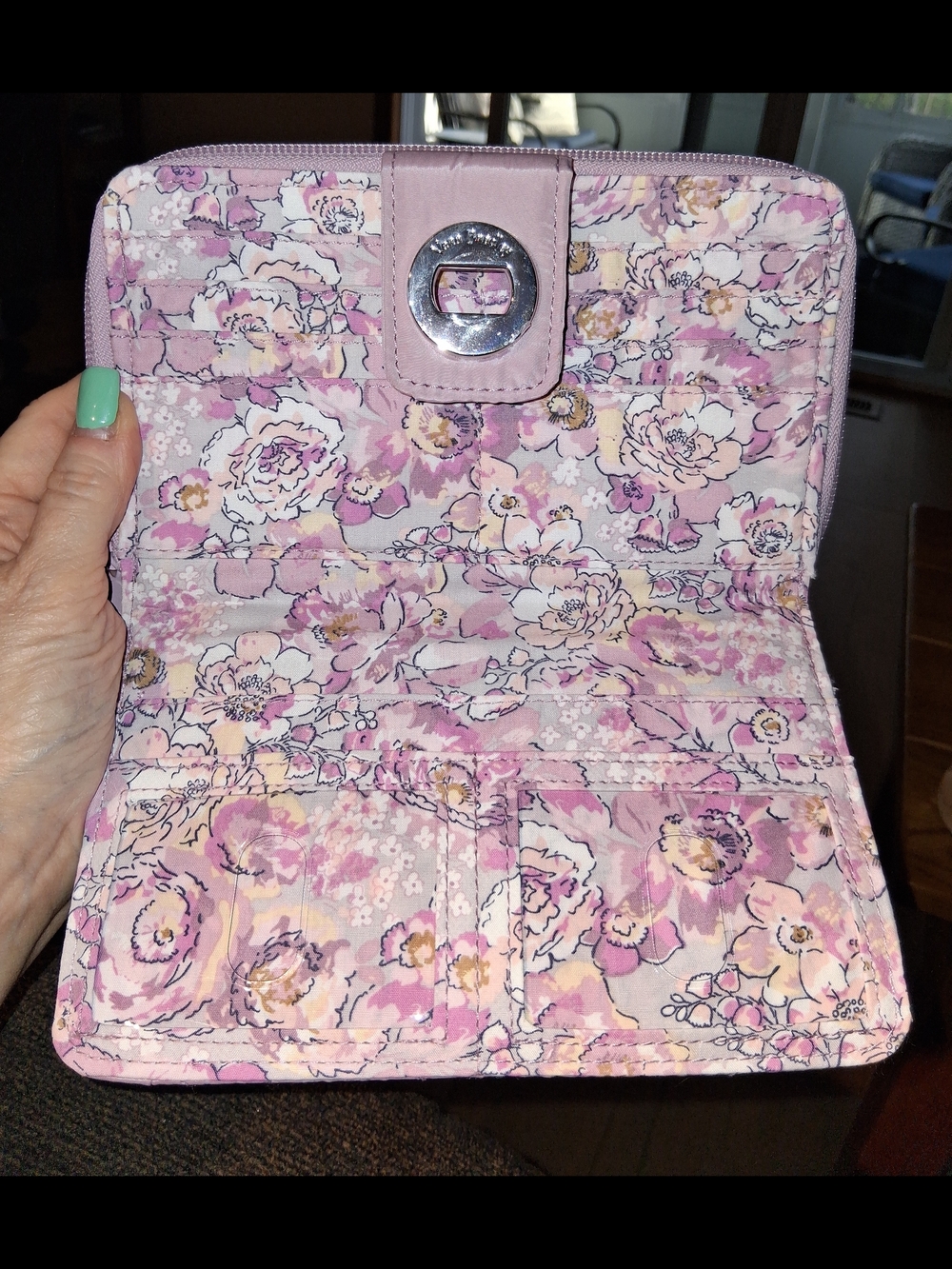 Vera Bradley Quilted Pink Turn-Lock Wallet - Picture 3 of 6